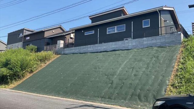 法面の防草シート